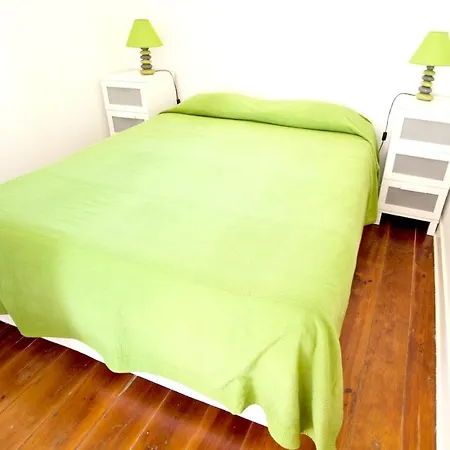 Lägenhet With One Bedroom In With Wonderful City View Balcony And Wifi 12 Km From The Beach